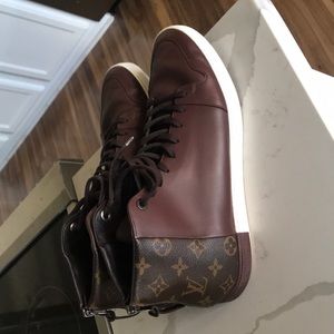 Louis Vuitton size 13